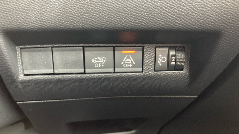 Peugeot 208 1.2 PureTech 100 Allure Premium 5dr Petrol Hatchback